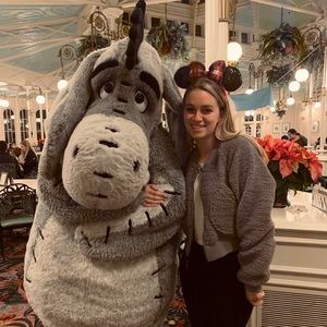 Meet your Posher, Leah